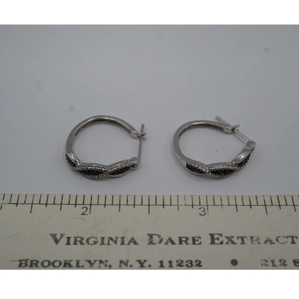 Sterling Silver Black Stone Twisted Infinity Hoop Earrings 2.50g